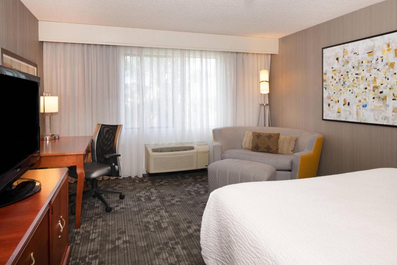 Courtyard By Marriott Newark Silicon Valley Экстерьер фото