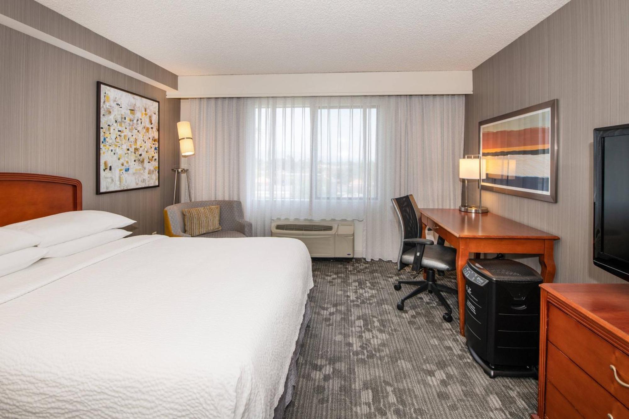 Courtyard By Marriott Newark Silicon Valley Экстерьер фото